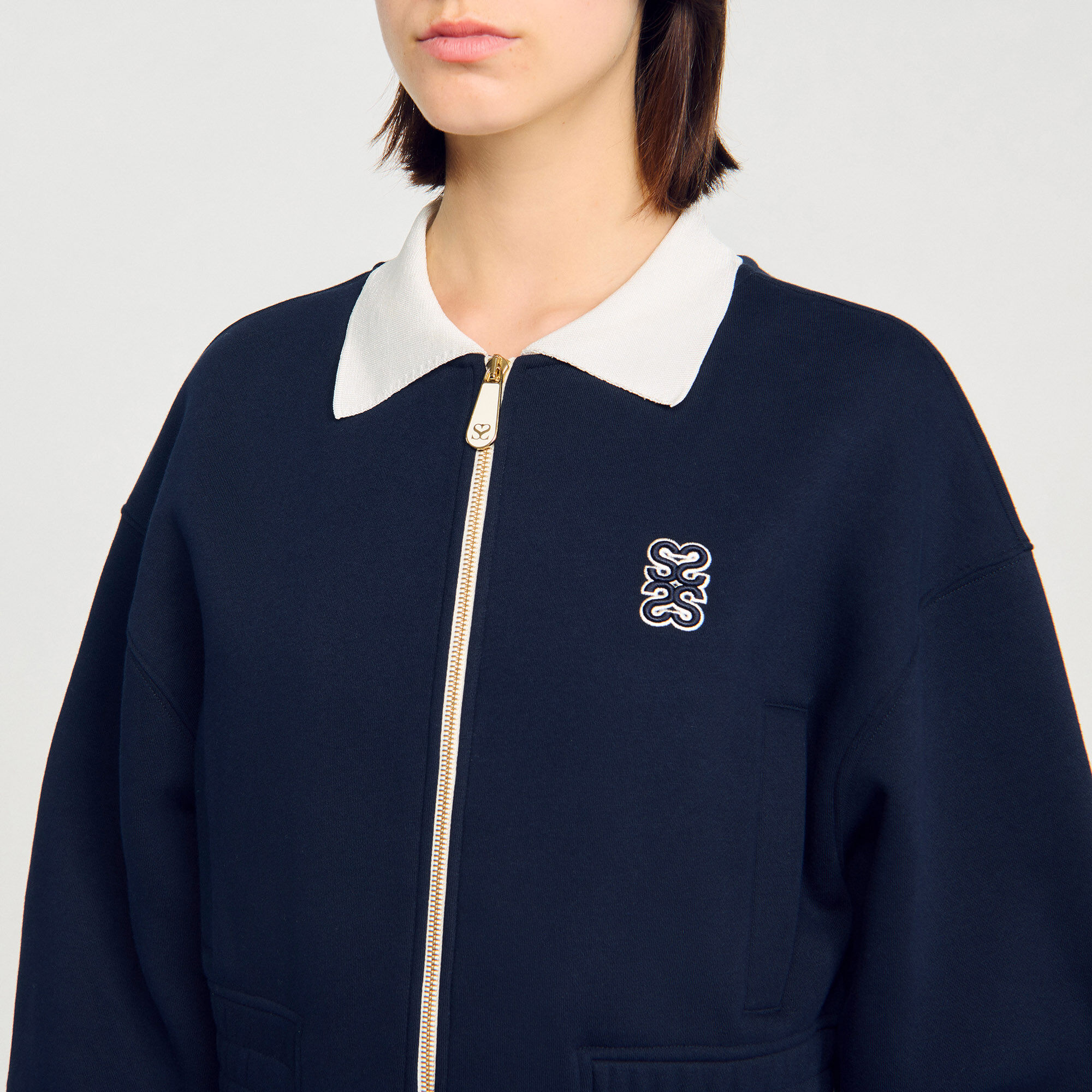 Zweifarbiges kurzes Sweatshirt