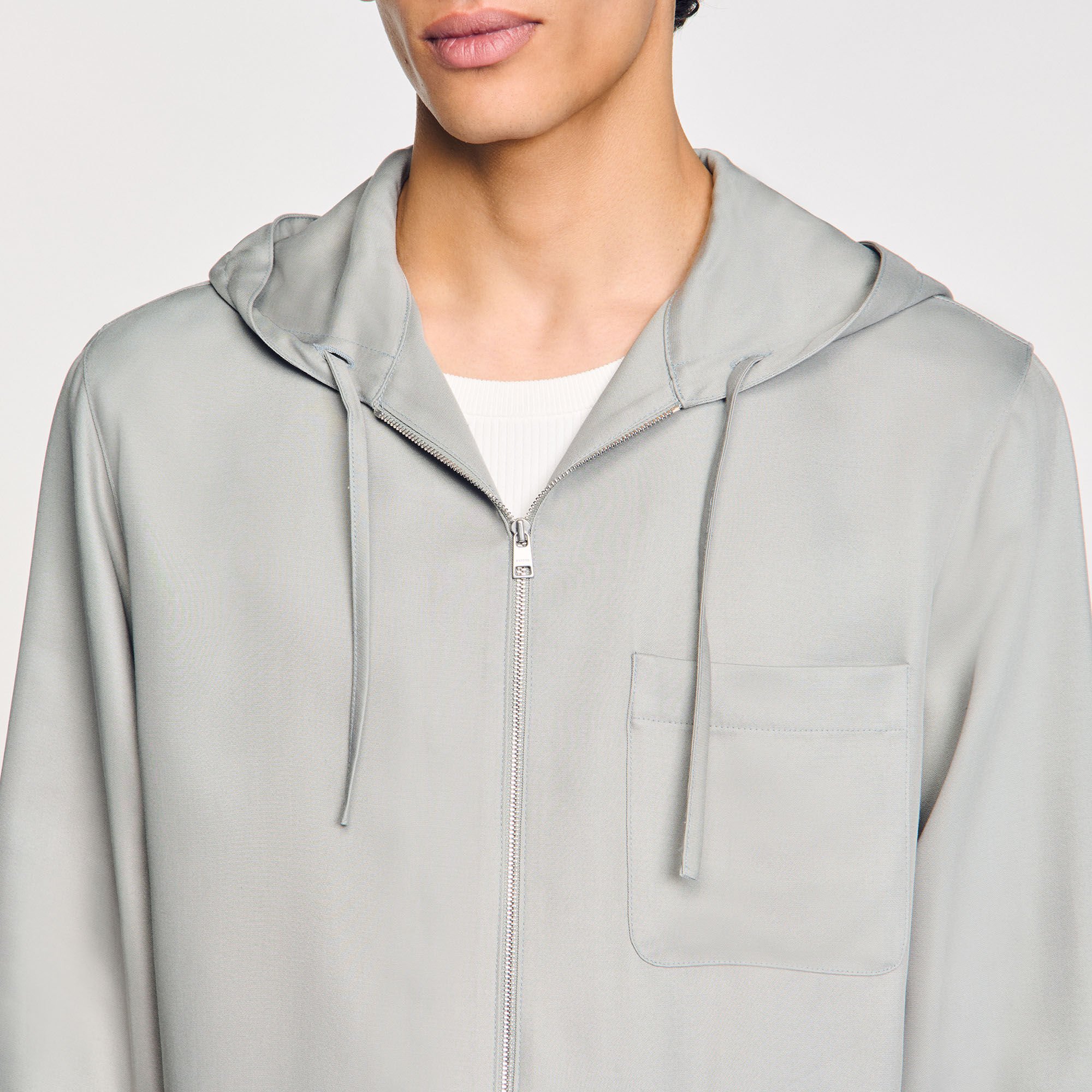 Hooded shirt