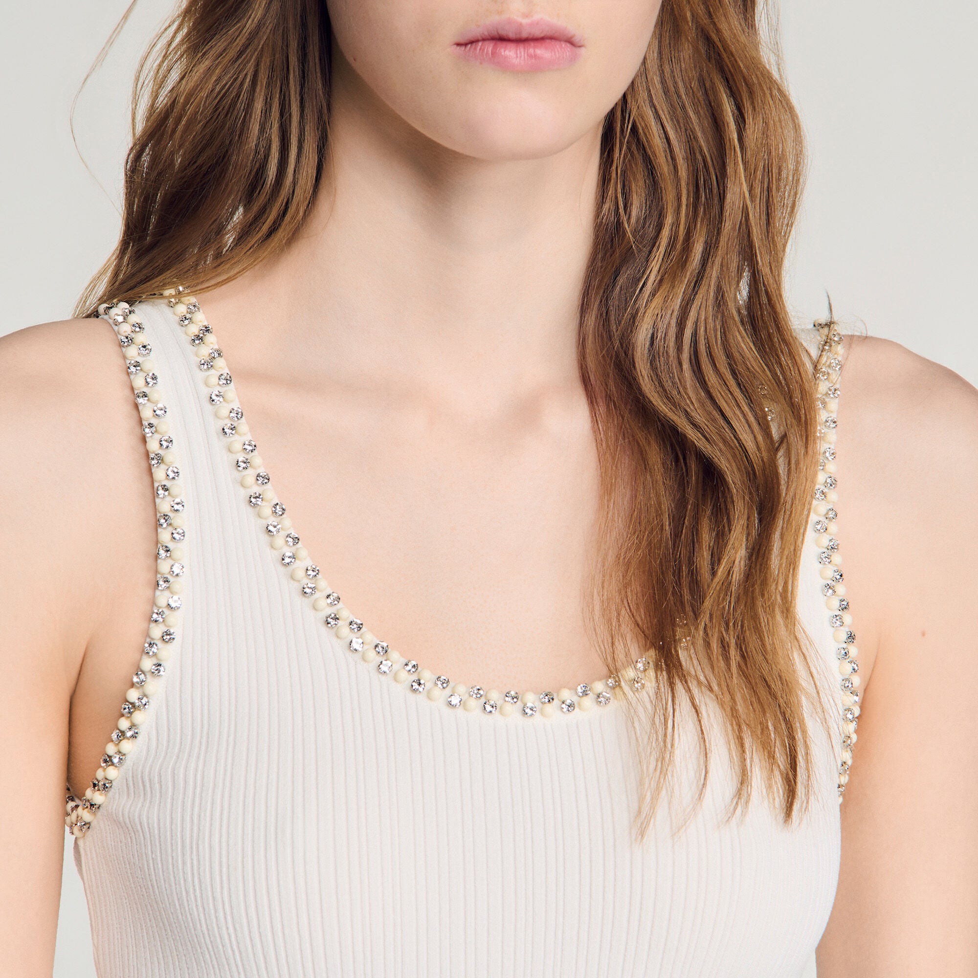 Robe longue en maille strass&eacute;e