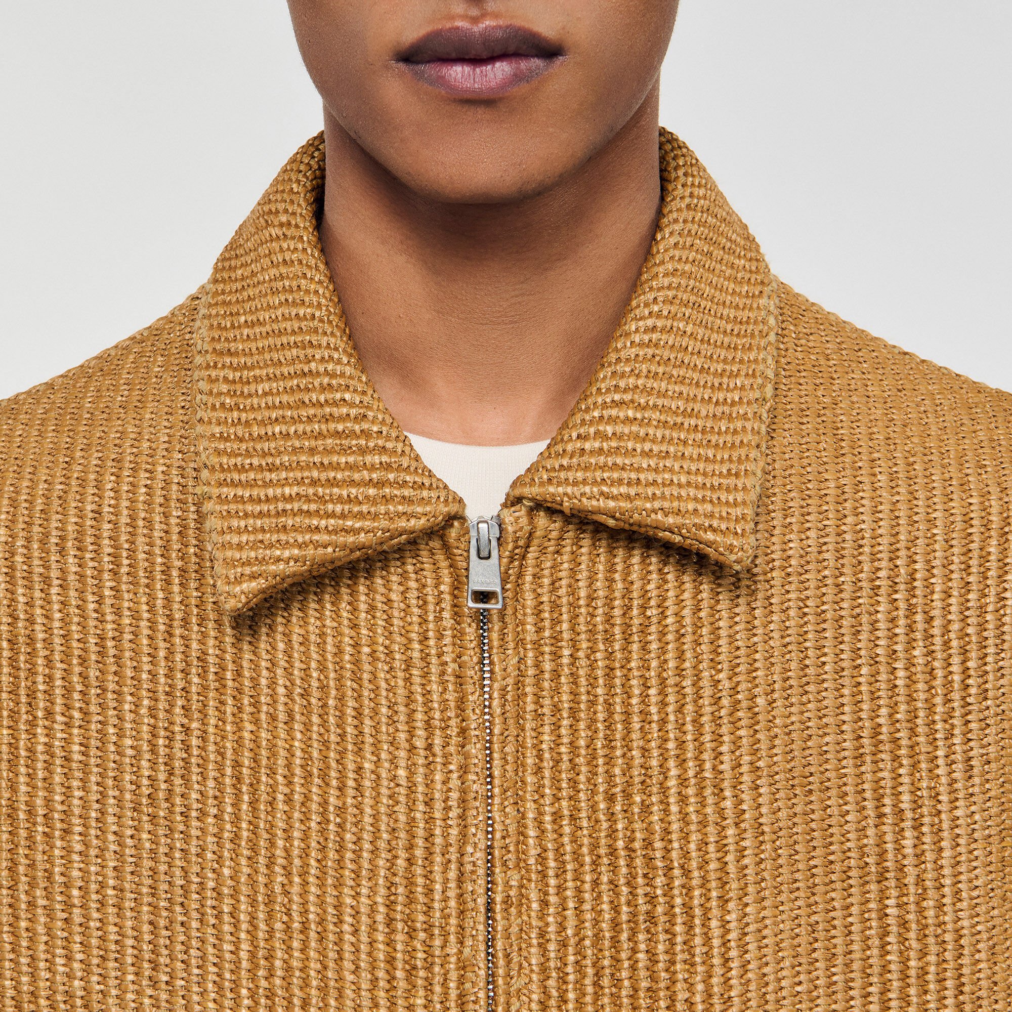 Blouson aus geflochtenem Raphia