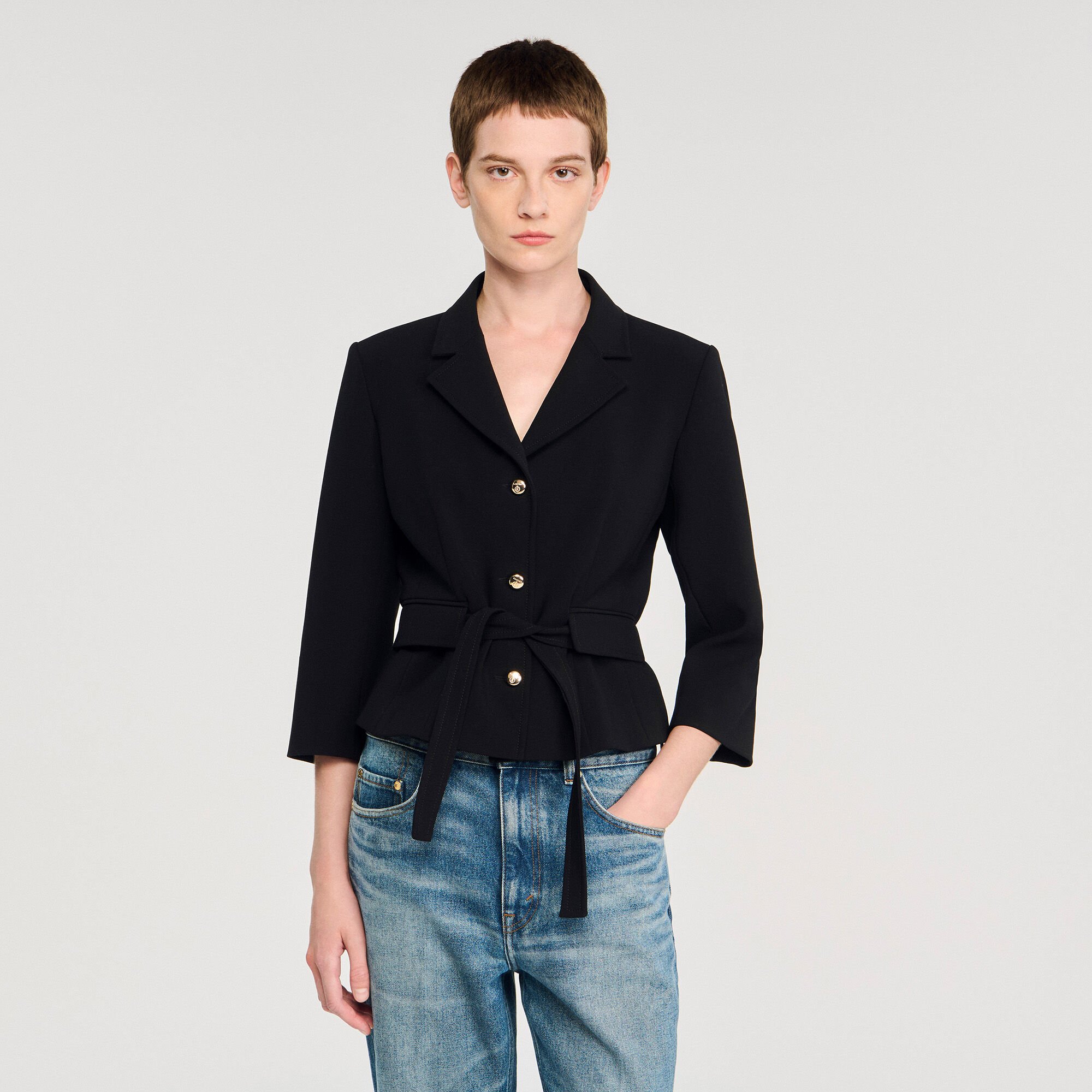 Short tailored jacket