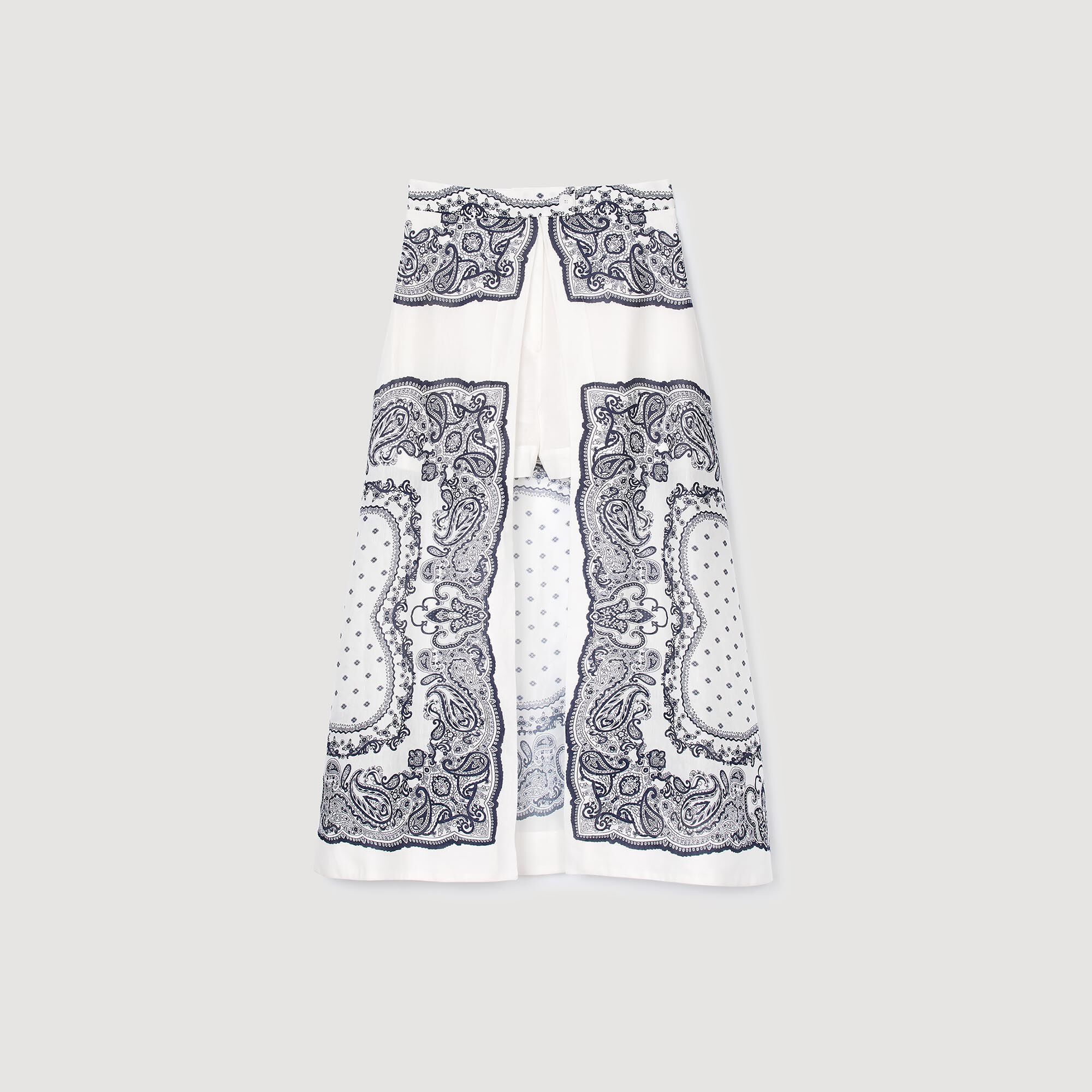 Bandana-motif skirt shorts