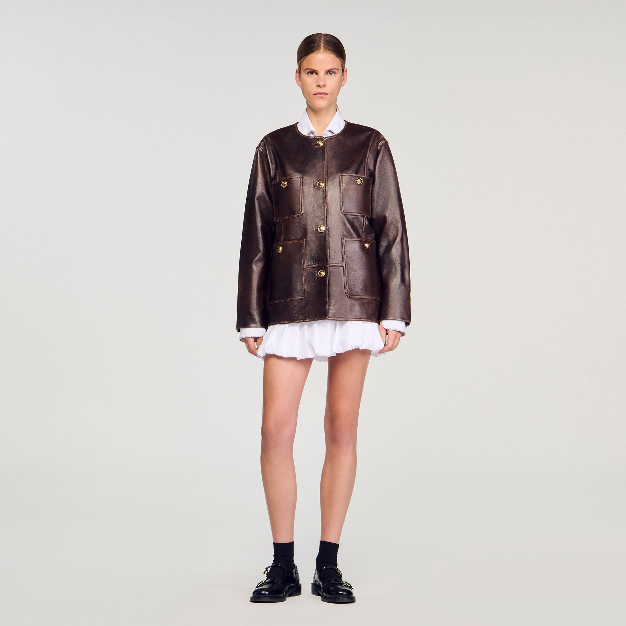 Lange Jacke aus gealtertem Leder
