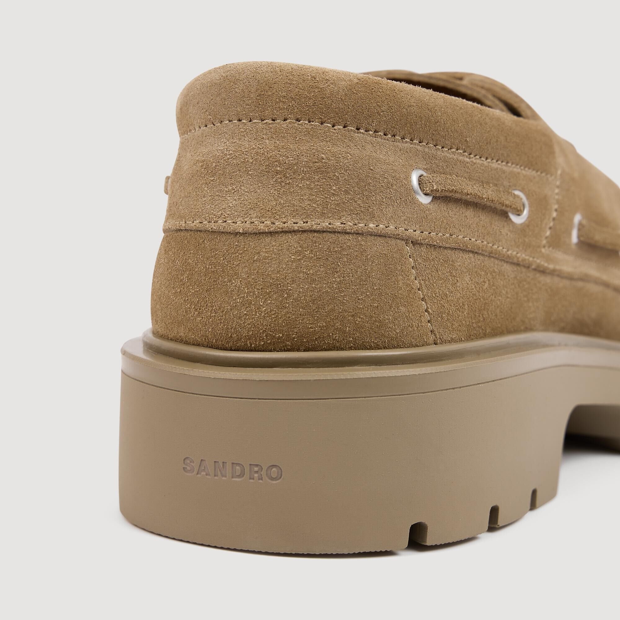 Chaussures bateau en cro&ucirc;te de cuir