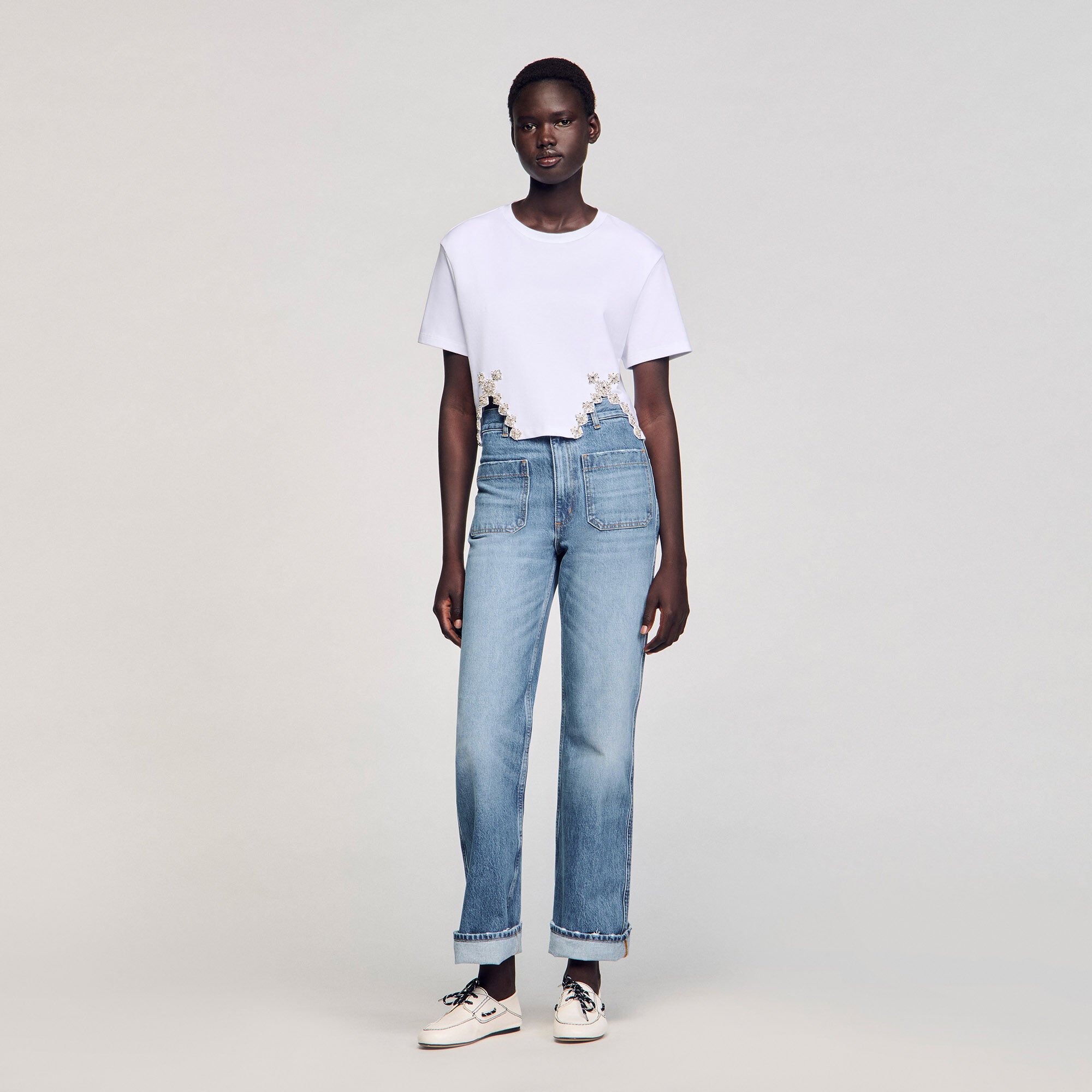 T-shirt court orné de strass
