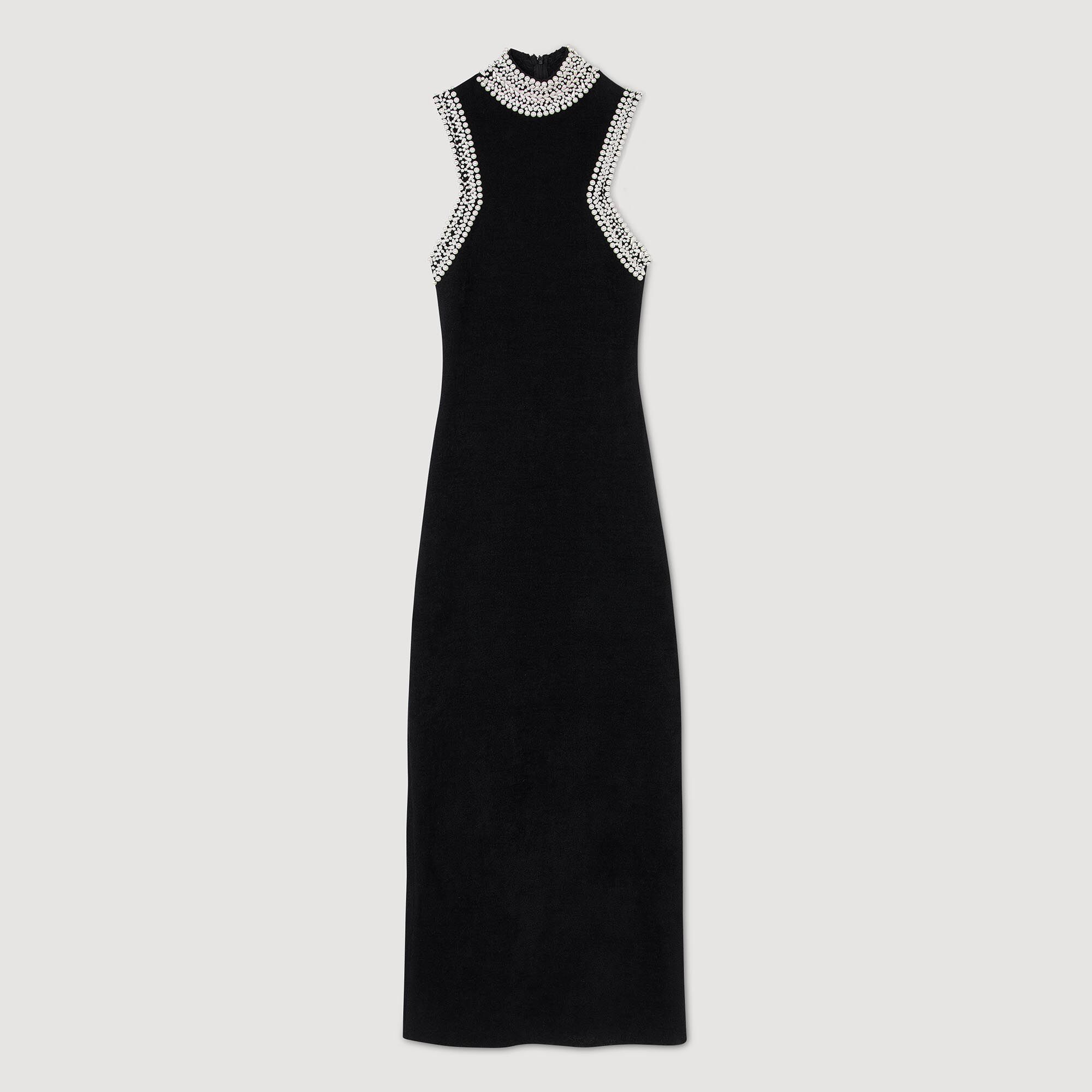 Kleid mit Perlenverzierung