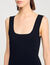 Kurzes Strickkleid mit Volant
