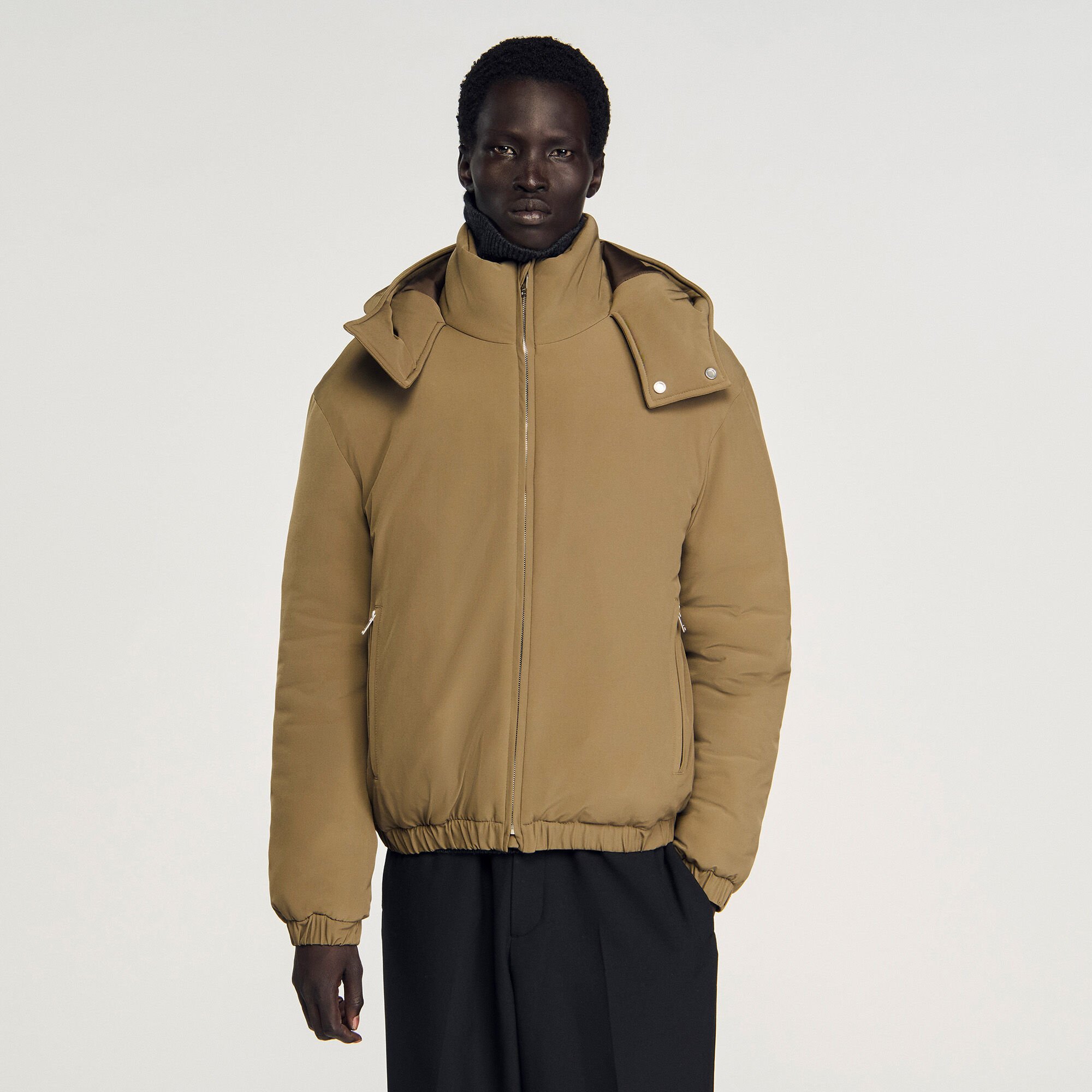 Puffer jacket with hood