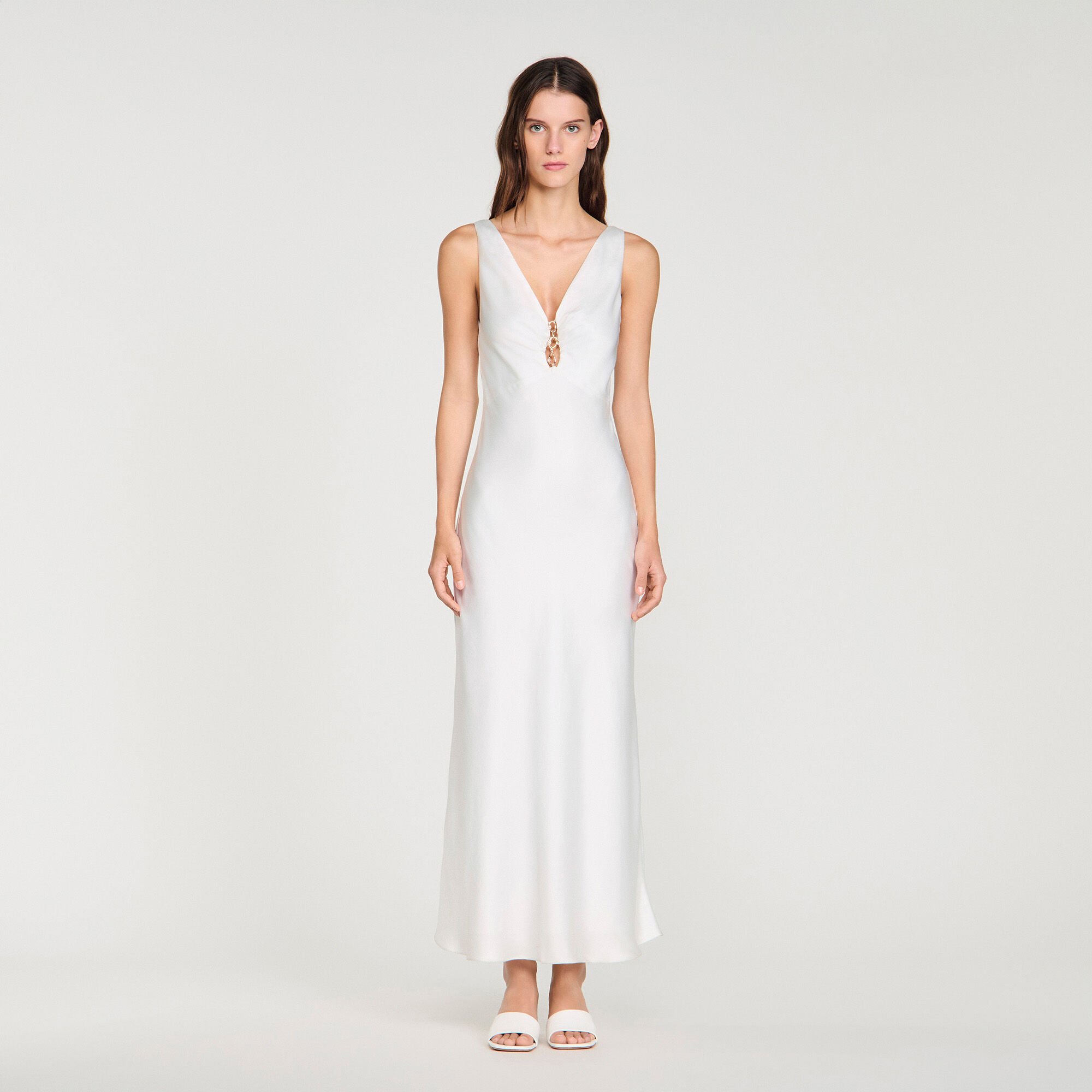 Robe longue satin&eacute;e &agrave; bijou