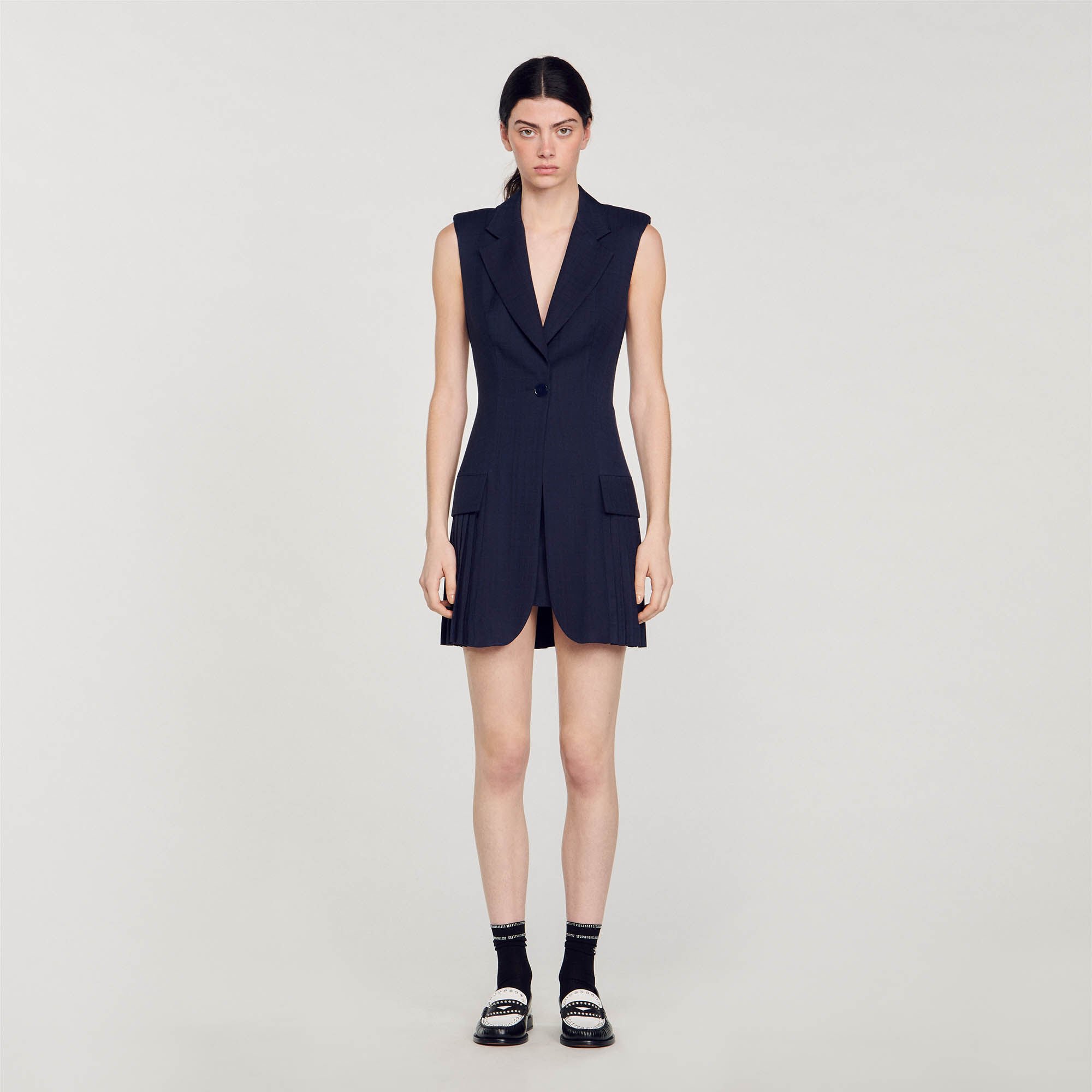 Robe courte tailleur plissée 