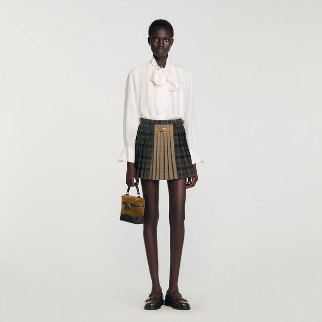 Short checked pleated skirt