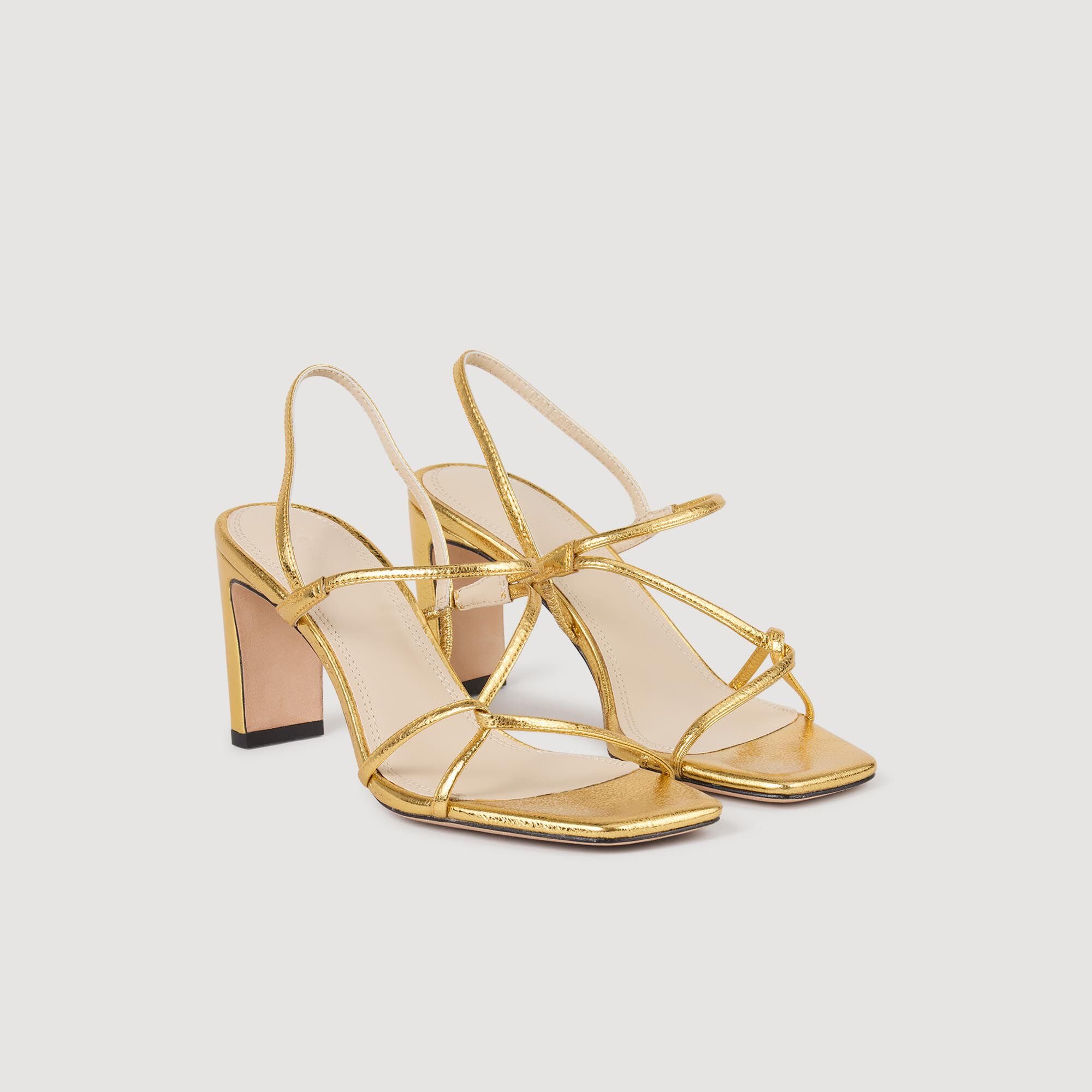 Sandalen aus geprägtem Leder
