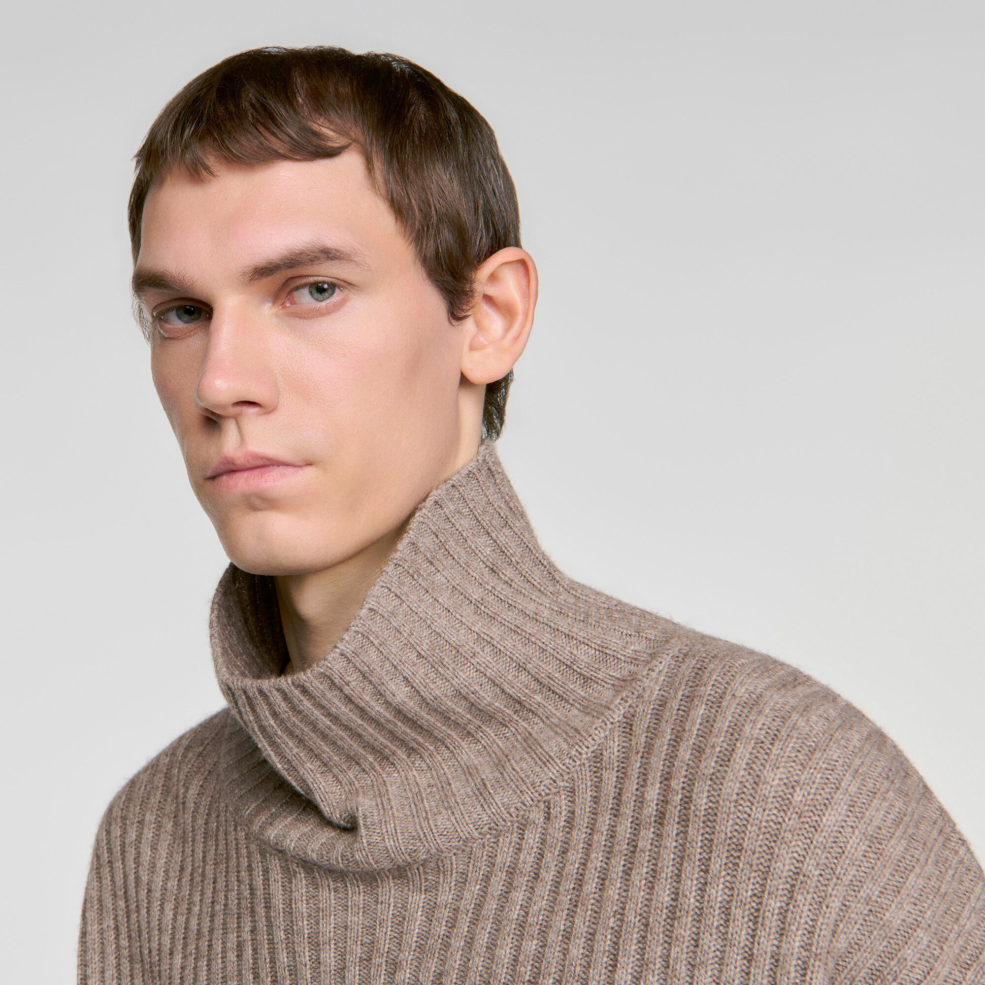 Pull en laine et cachemire c&ocirc;tel&eacute; - Homme | Sandro