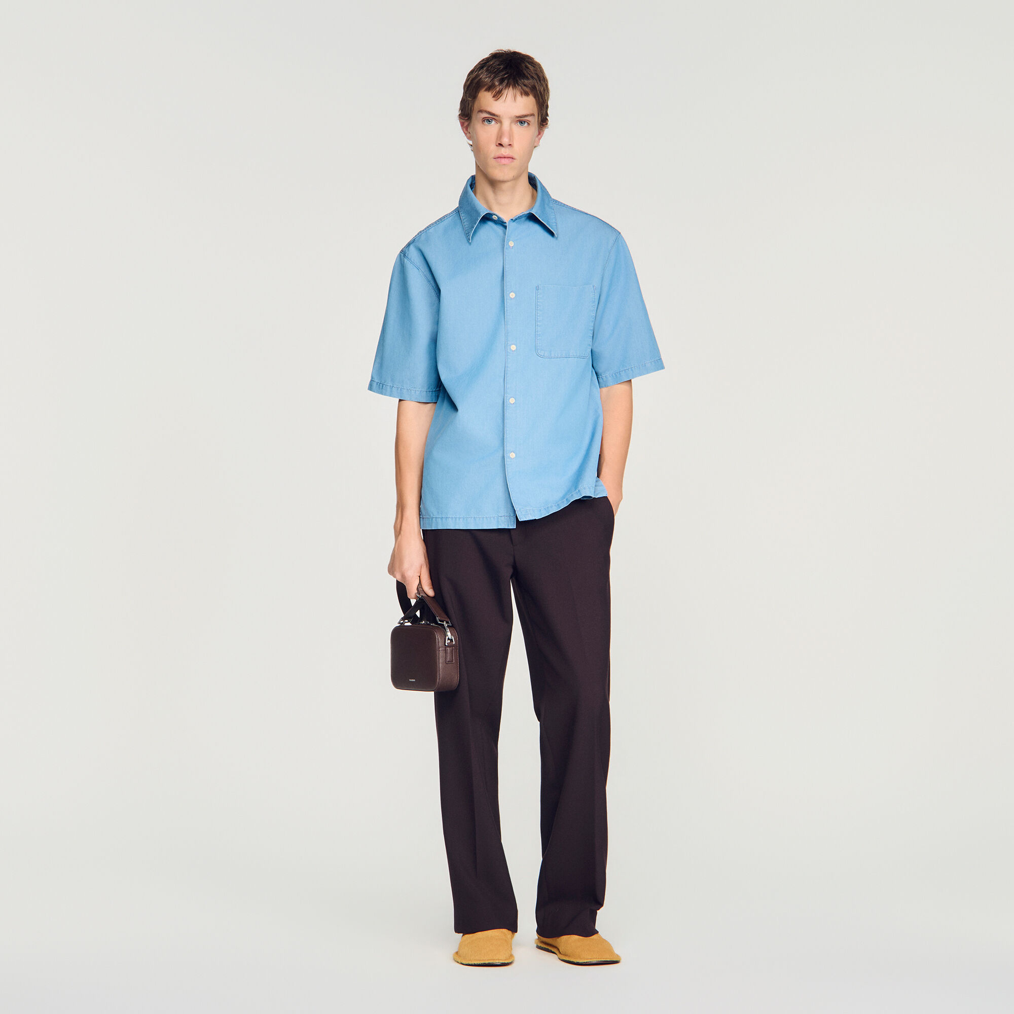 Chemise large effet d&eacute;lav&eacute;