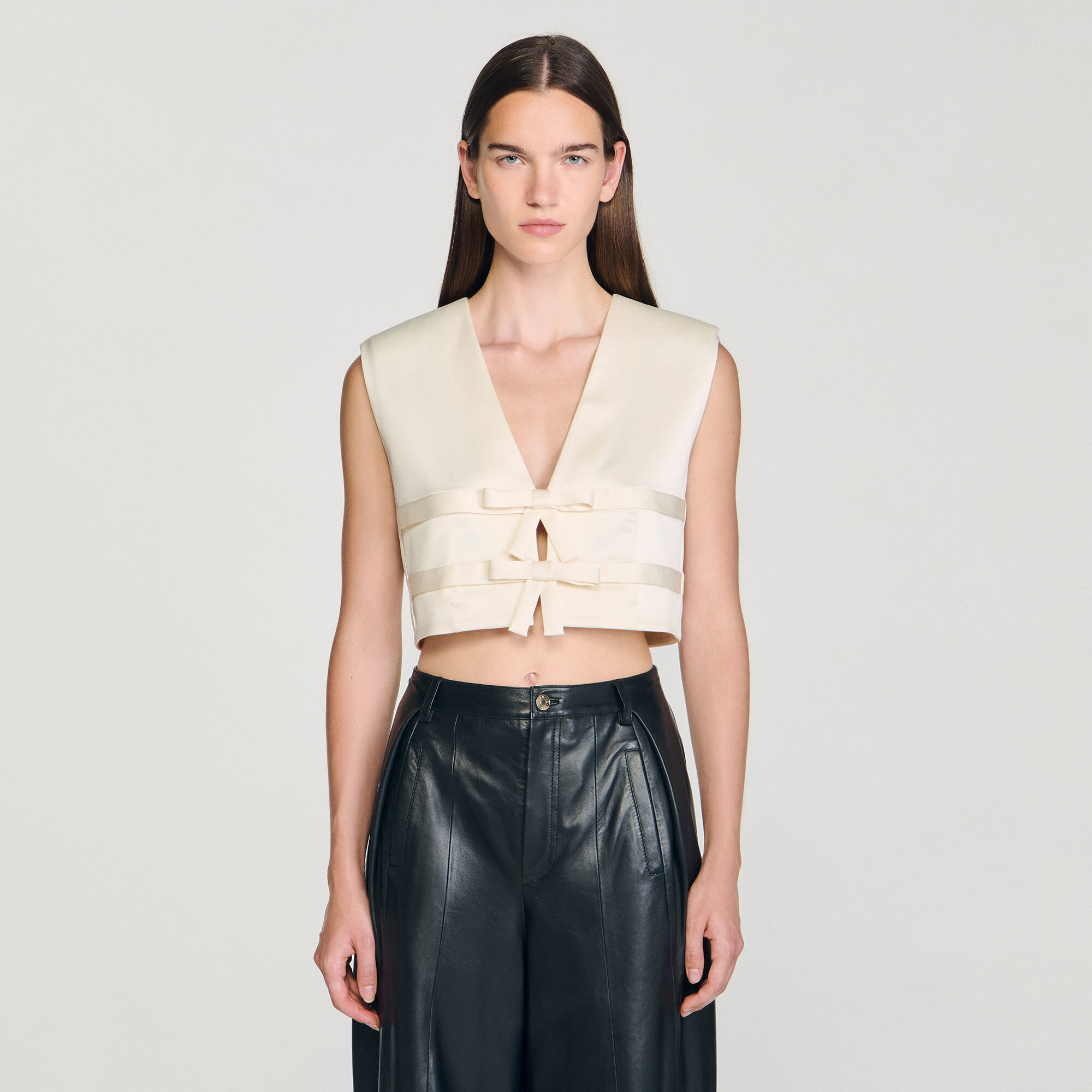 Kurzes Satin-Top