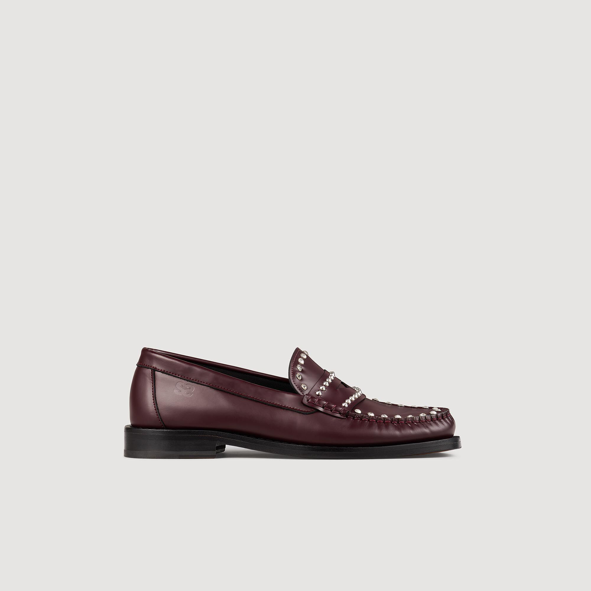 Mocassins strasses et cloutes en cuir rouge pour femme Sandro Paris