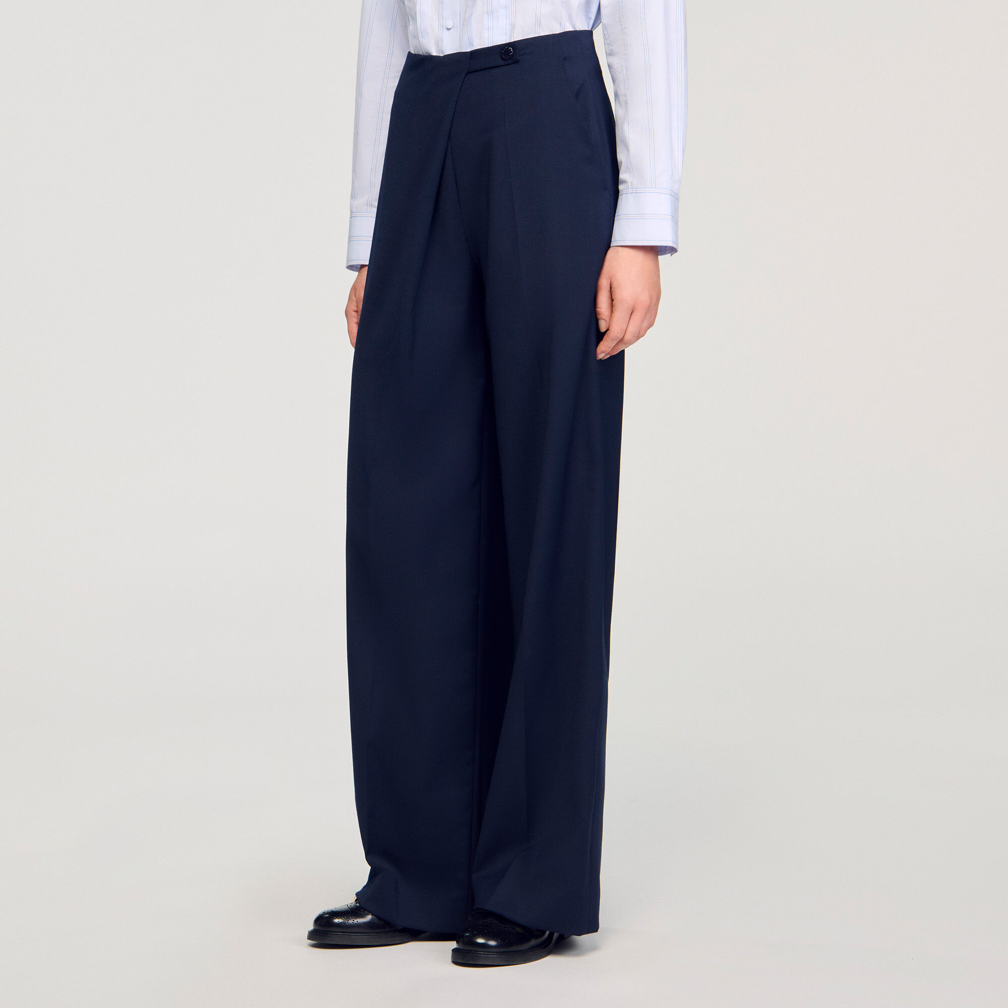 Pantalon droit asymétrique