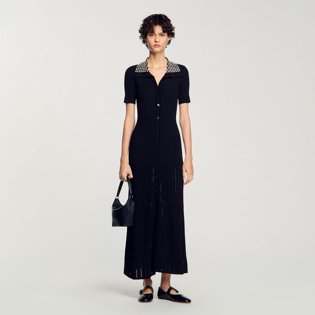 Robe longue en maille à studs