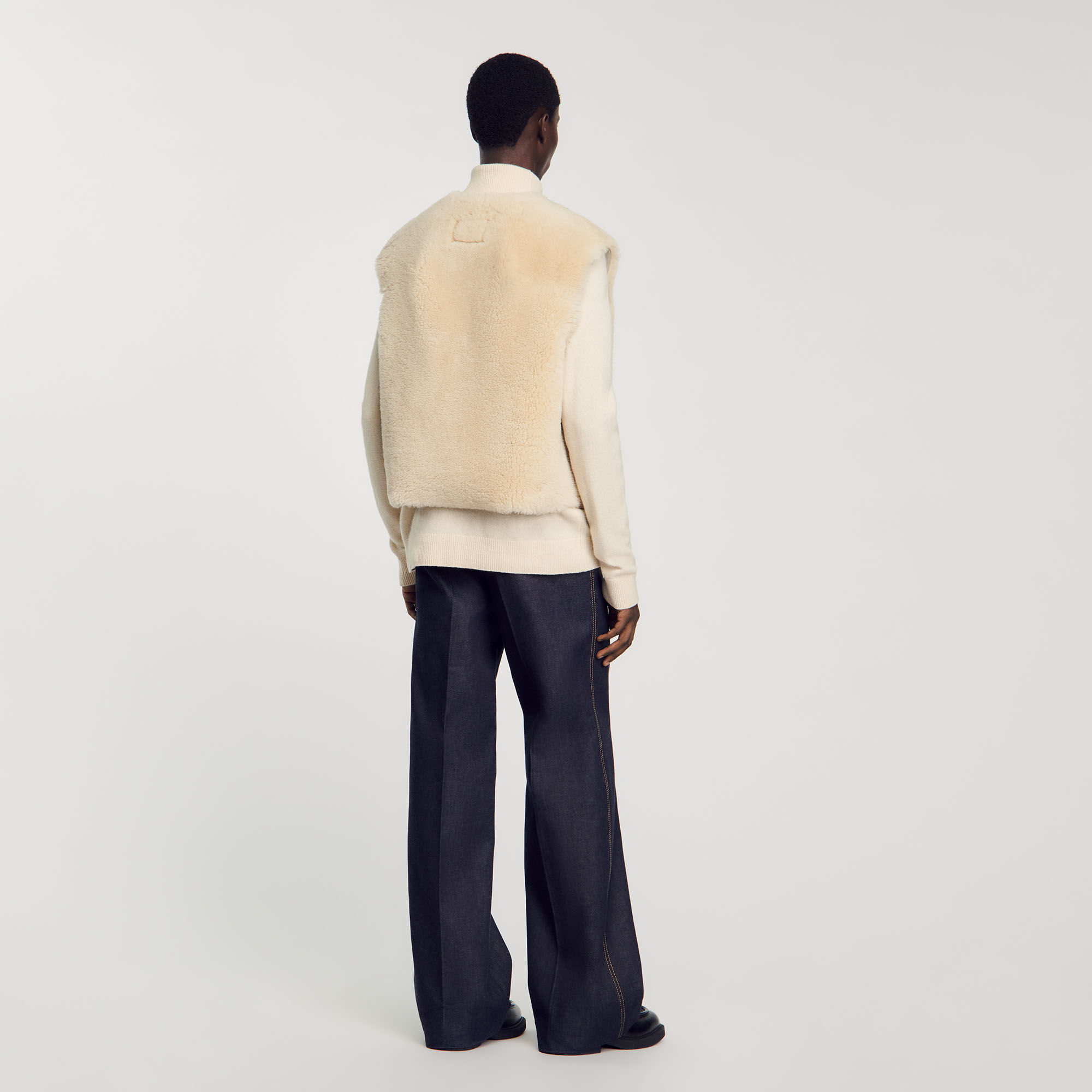 Sleeveless shearling cardigan