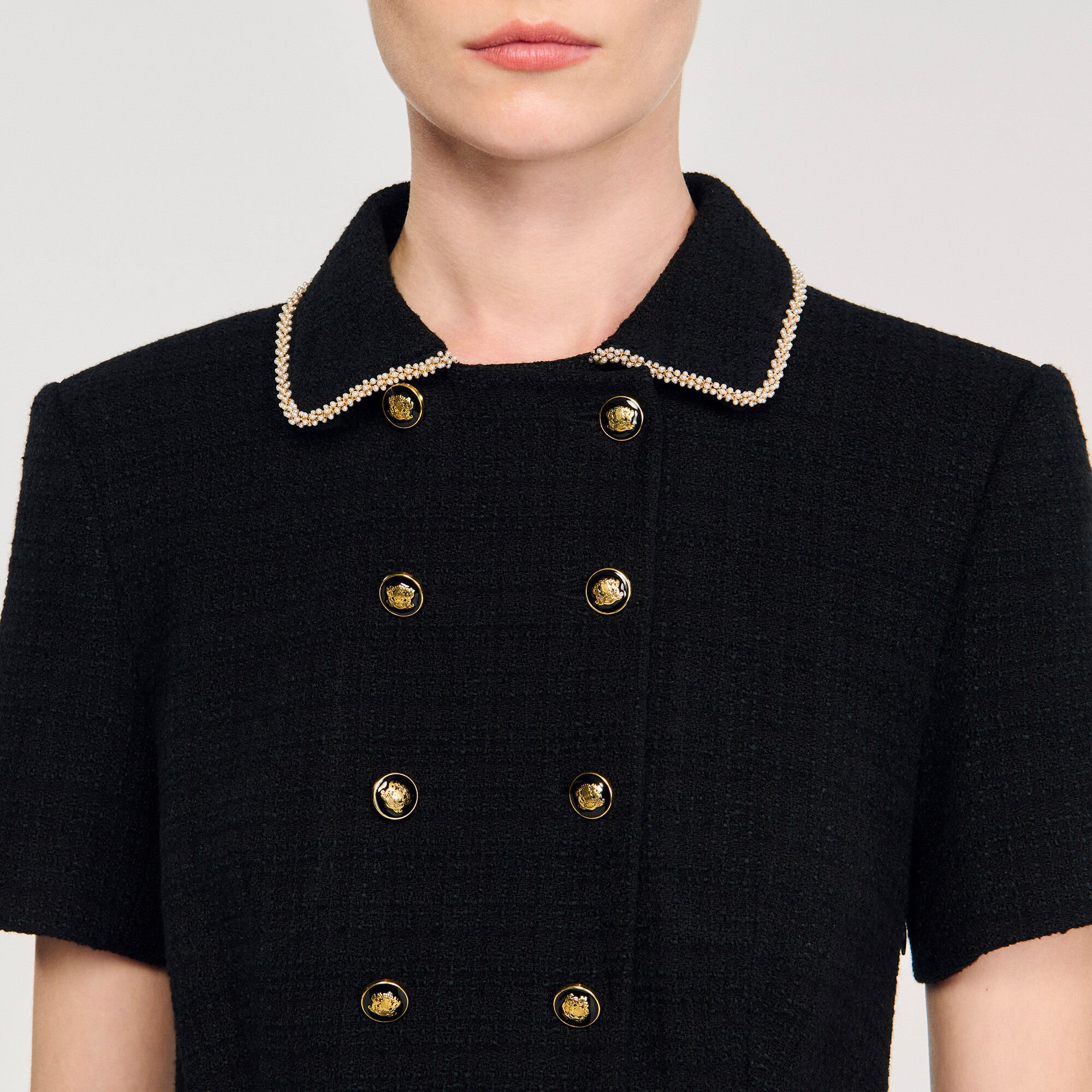 Robe courte en tweed à boutons