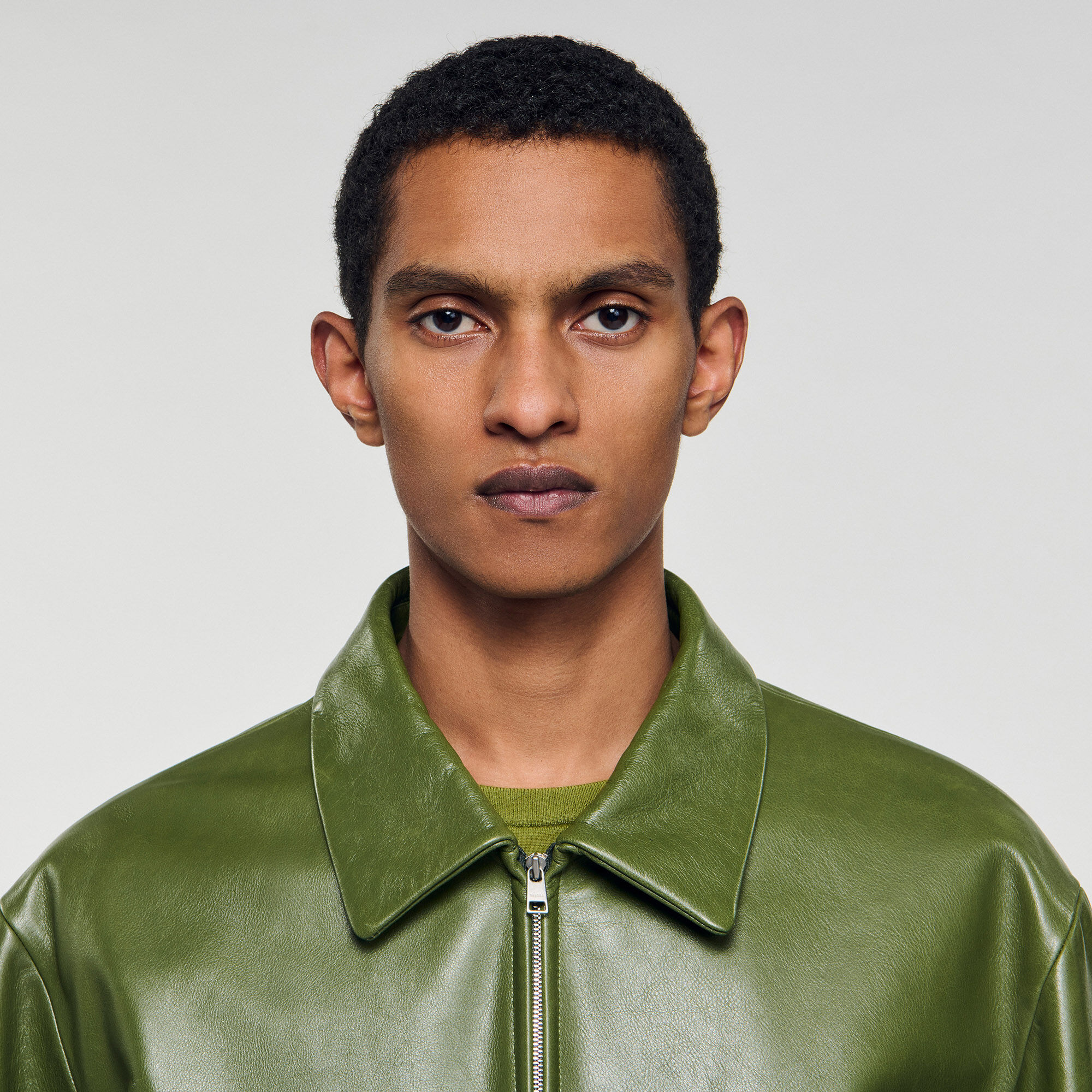 Blouson zippé en cuir