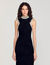 Kleid mit Perlenverzierung