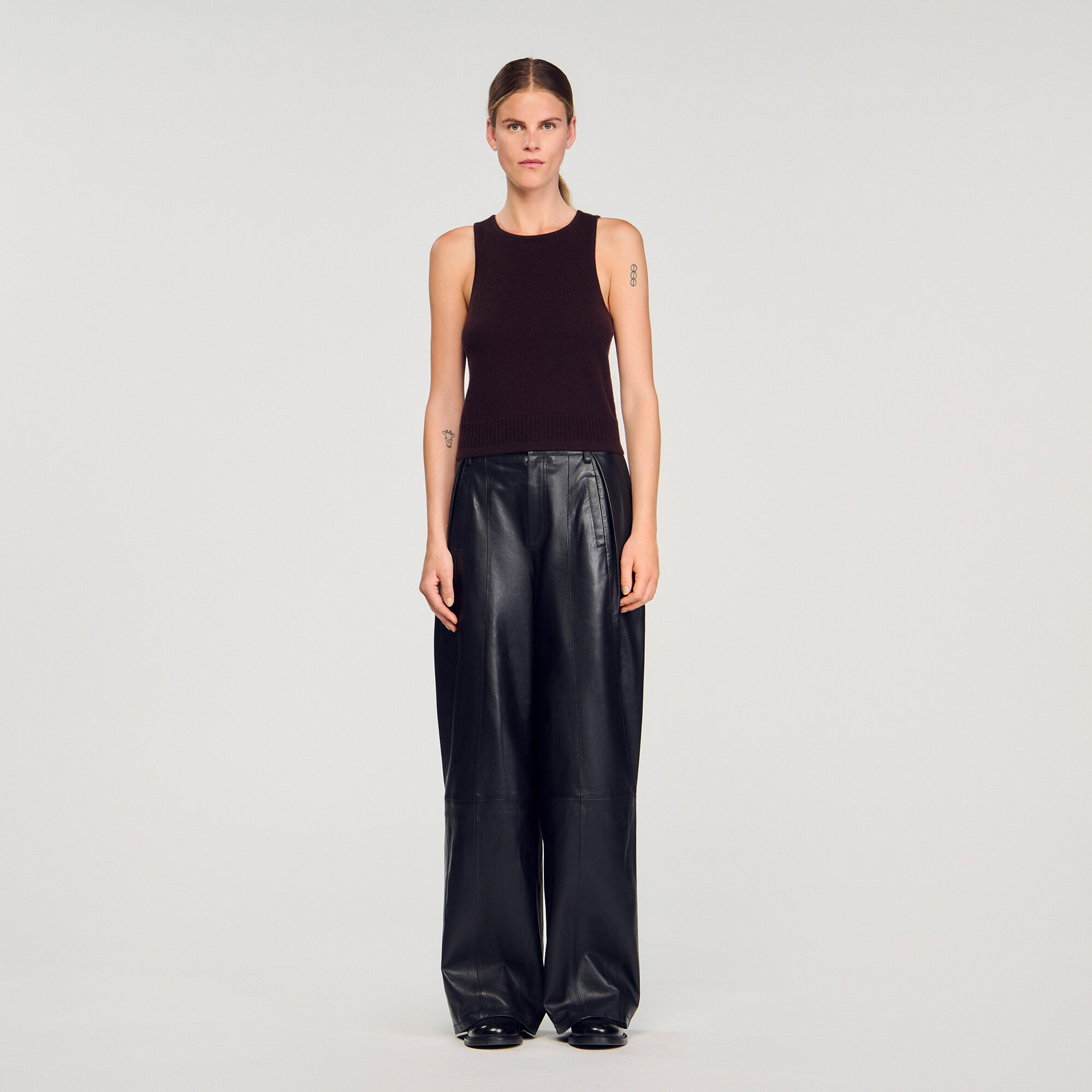 Sleeveless jumper