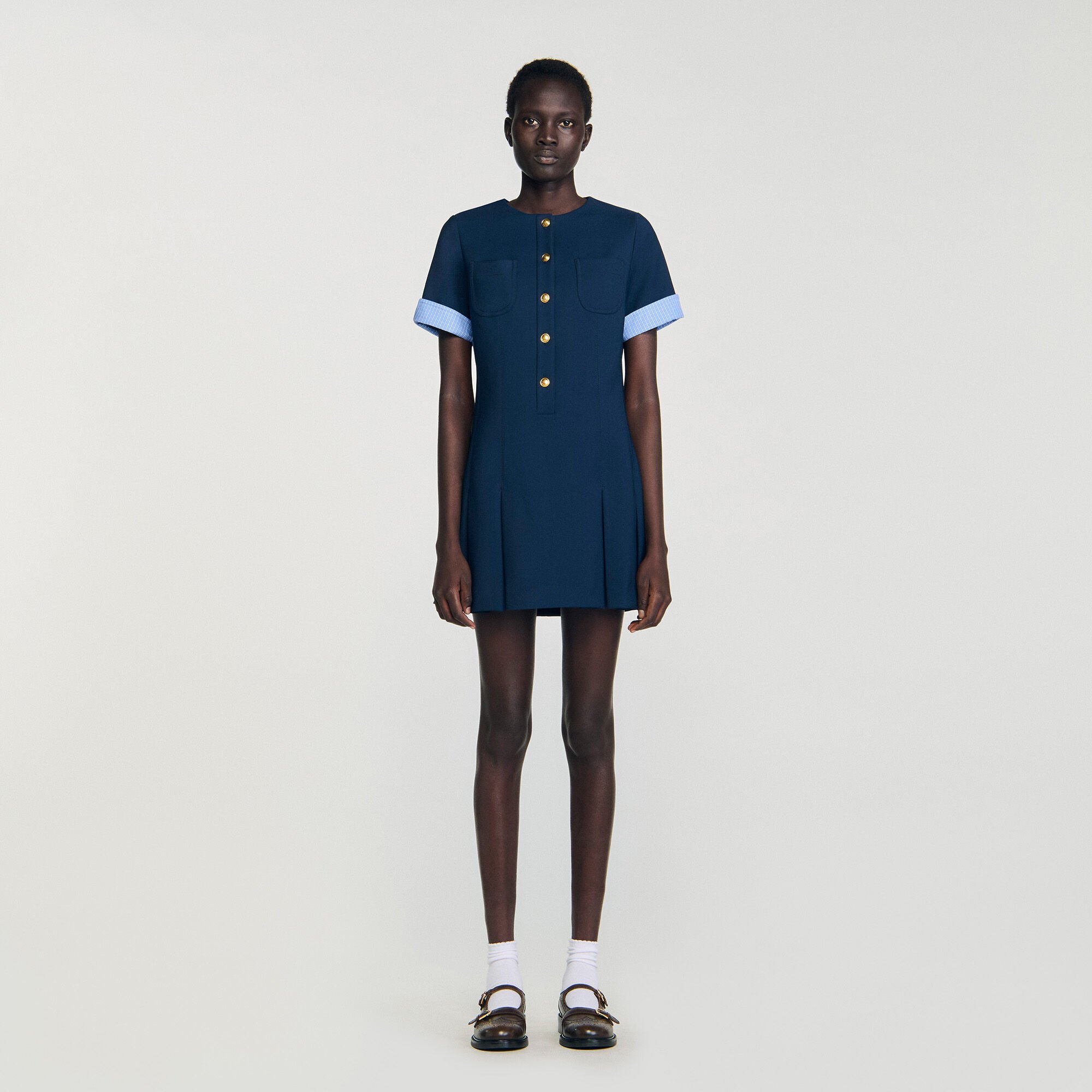 Robe courte plissée