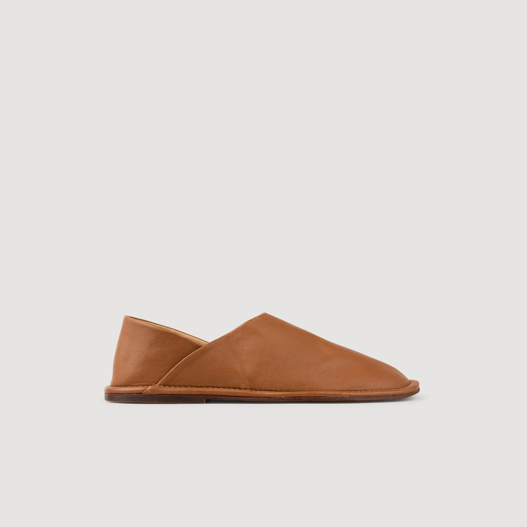 Slippers en cuir grainé