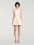 Kurzes Kleid mit Schmuckdetail