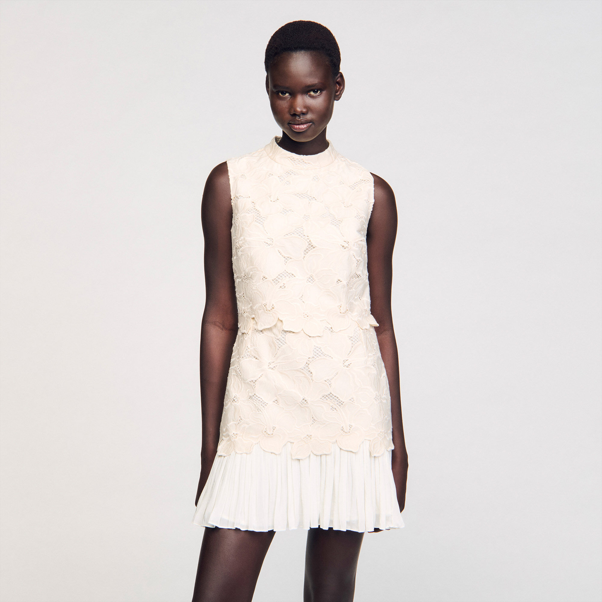 Short guipure dress