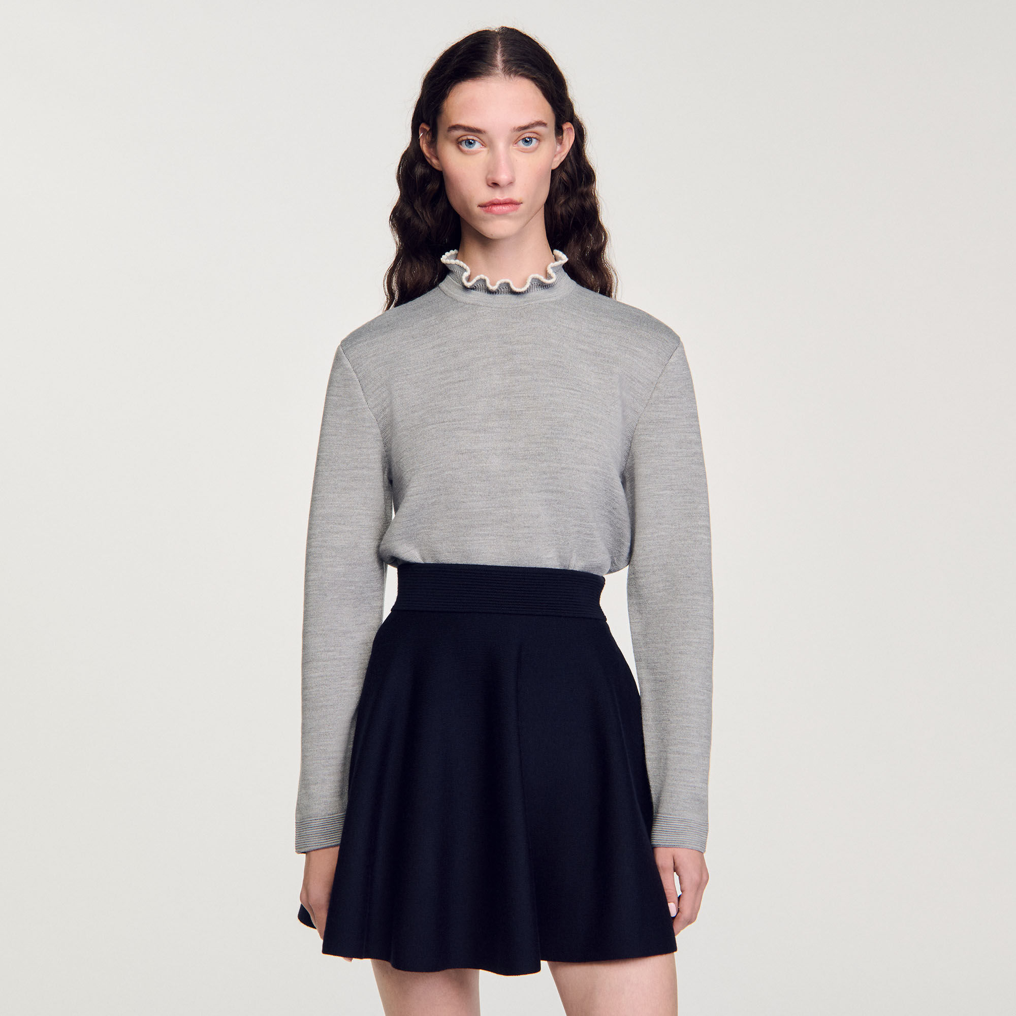 Pull à col volanté