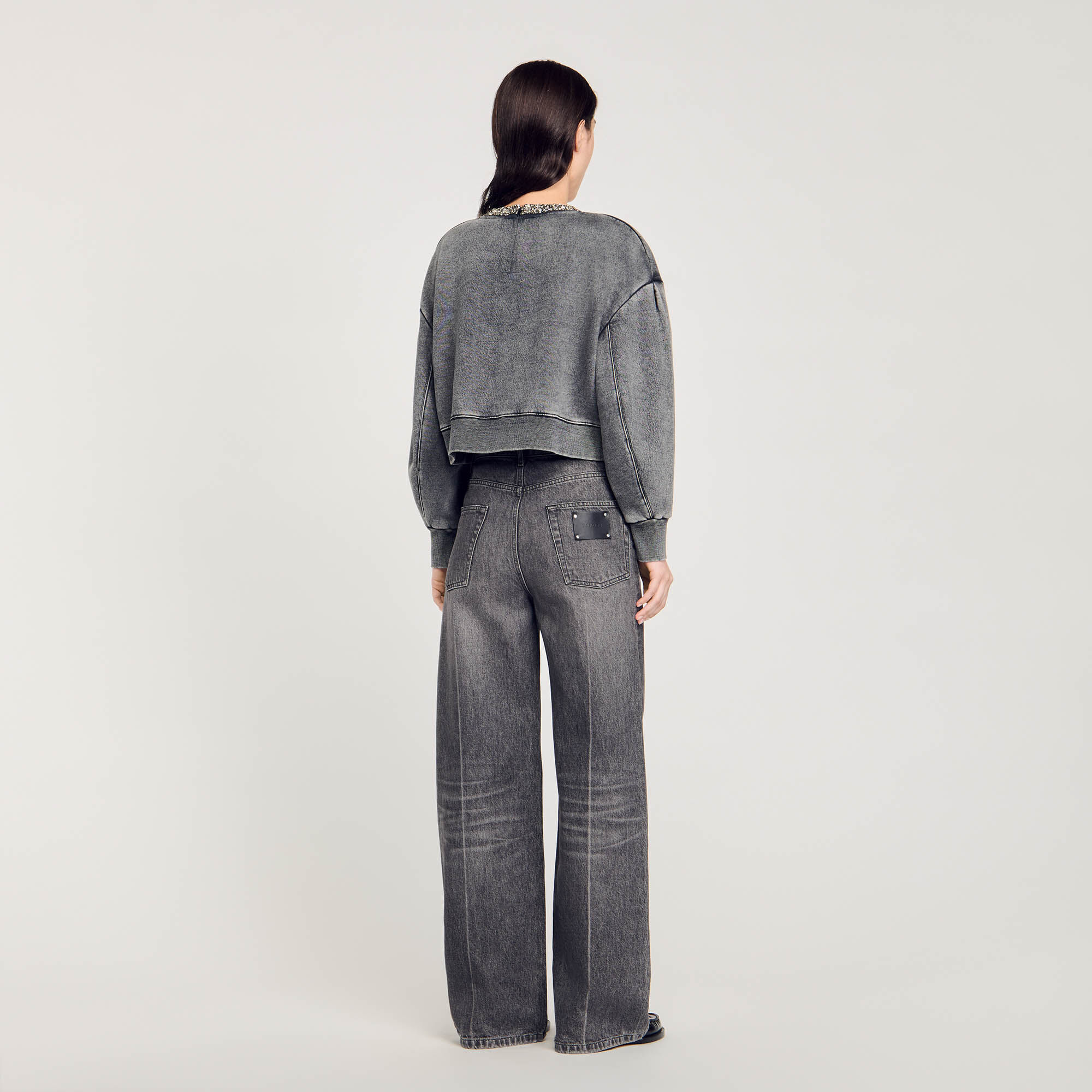 Jewellery neck sweatshirt