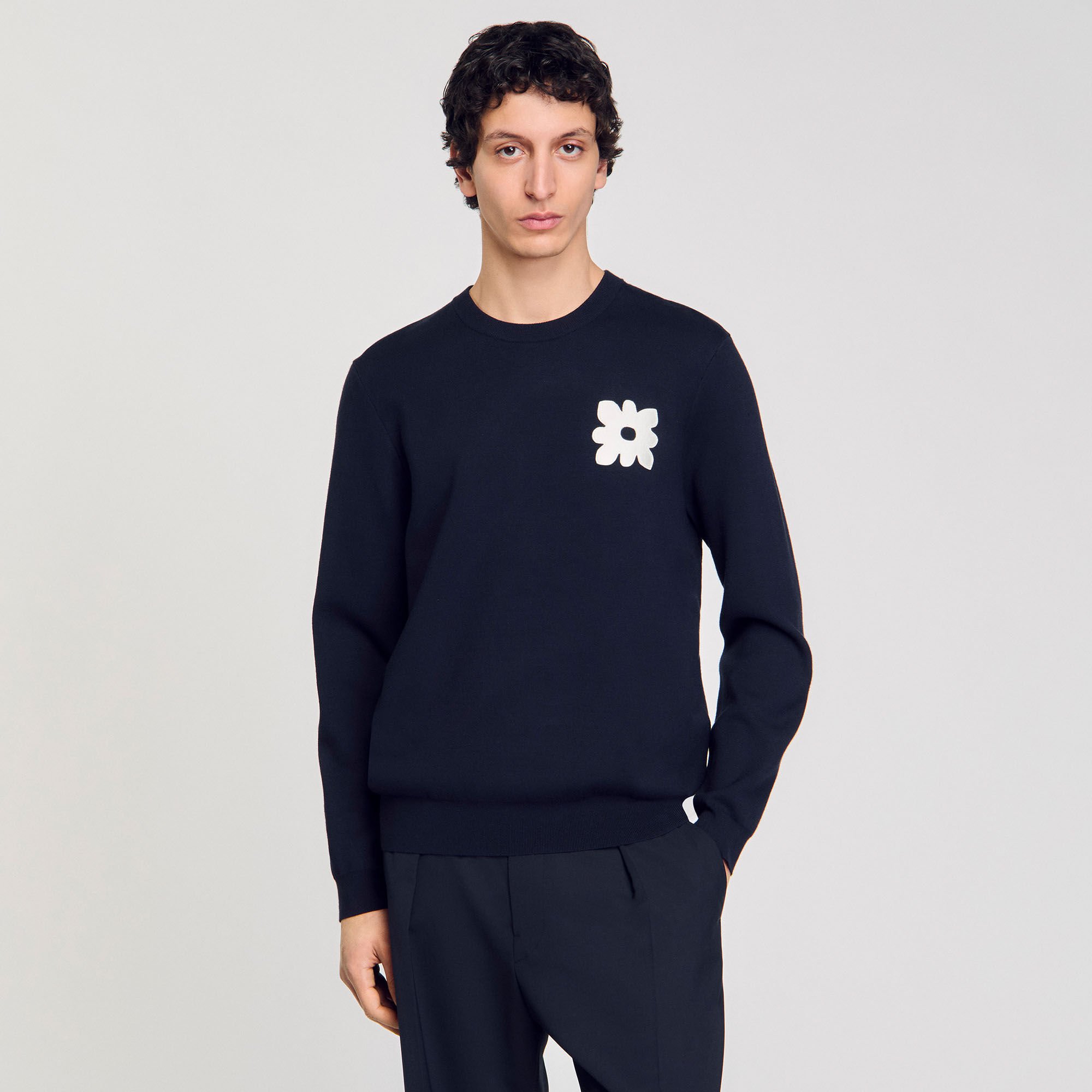 Pullover mit Blumendetail