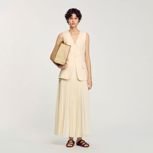 Sleeveless vest