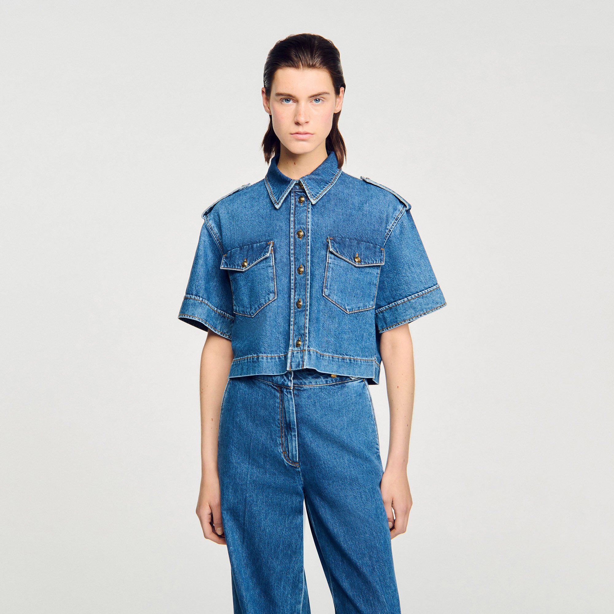 Kurzes Hemd aus Denim