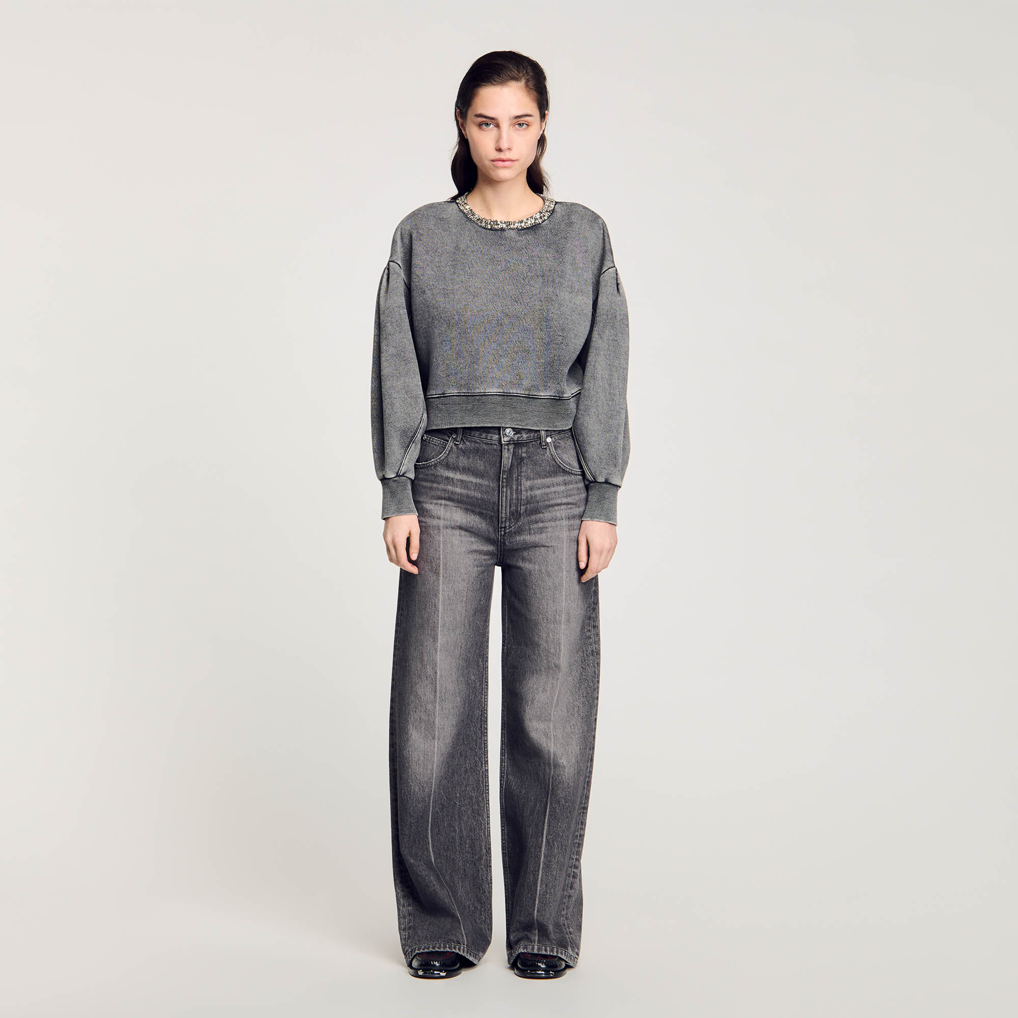 Jewellery neck sweatshirt