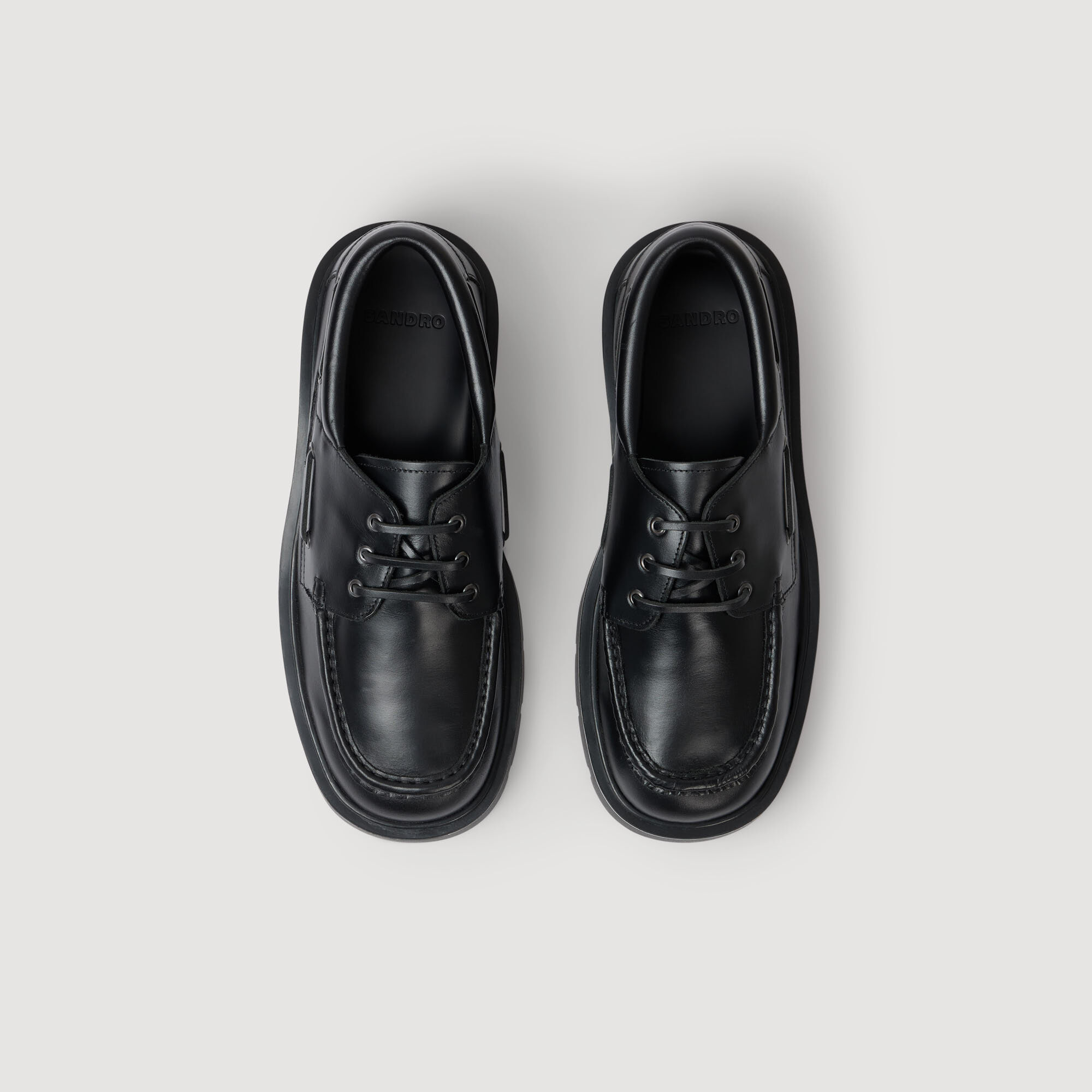 Segelschuhe aus Leder