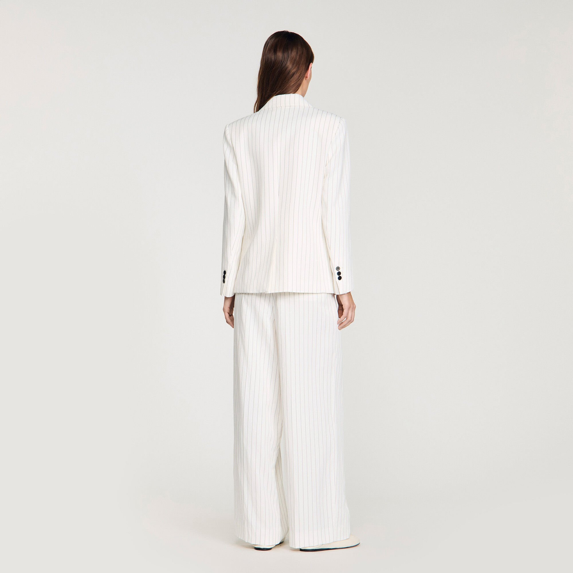 Gestreifter, taillierter Blazer