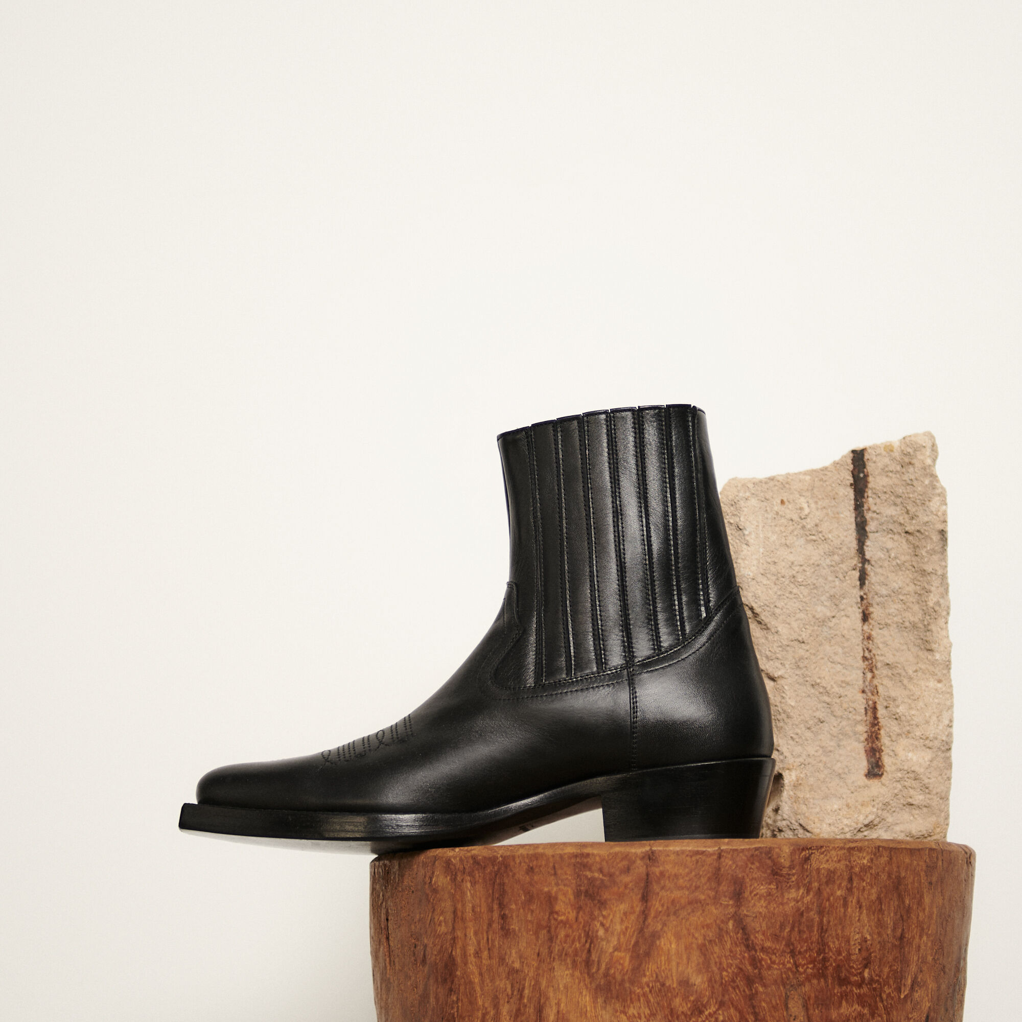 sandro boots
