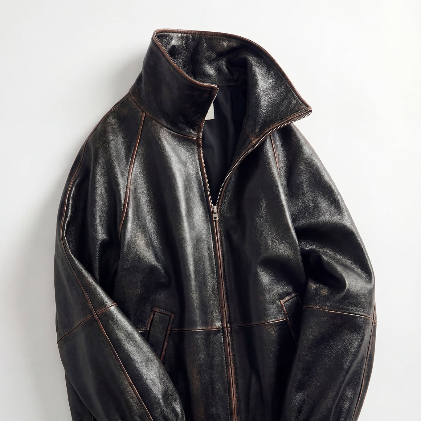 Leder und Wildleder von Sandro Paris