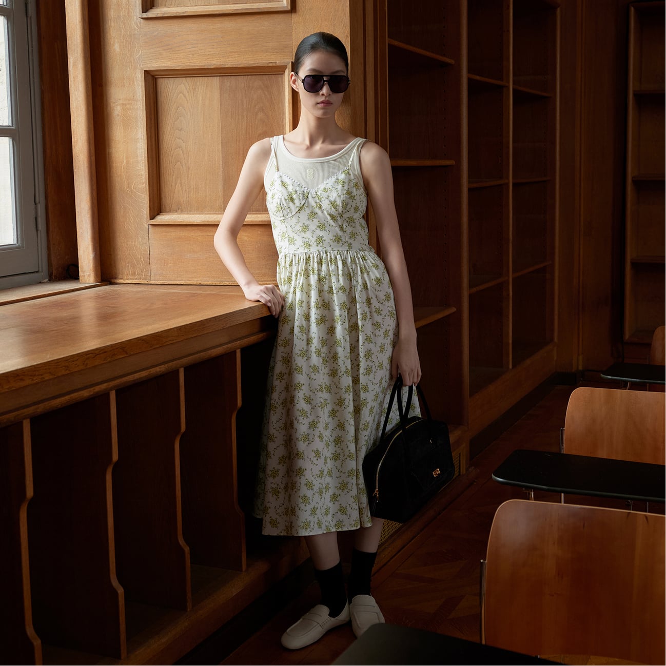 WOMEN'S SALE - UP TO 40% OFF